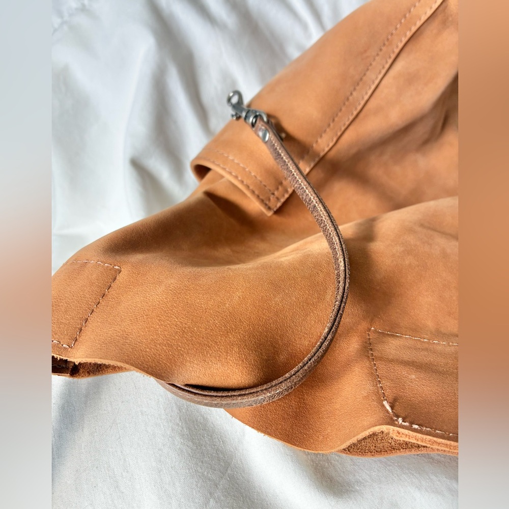 Rough & Tumble Made In Maine Deer Hide Leather Kiri Bag Slouchy Hobo Side Pocket - Picture 6 of 6